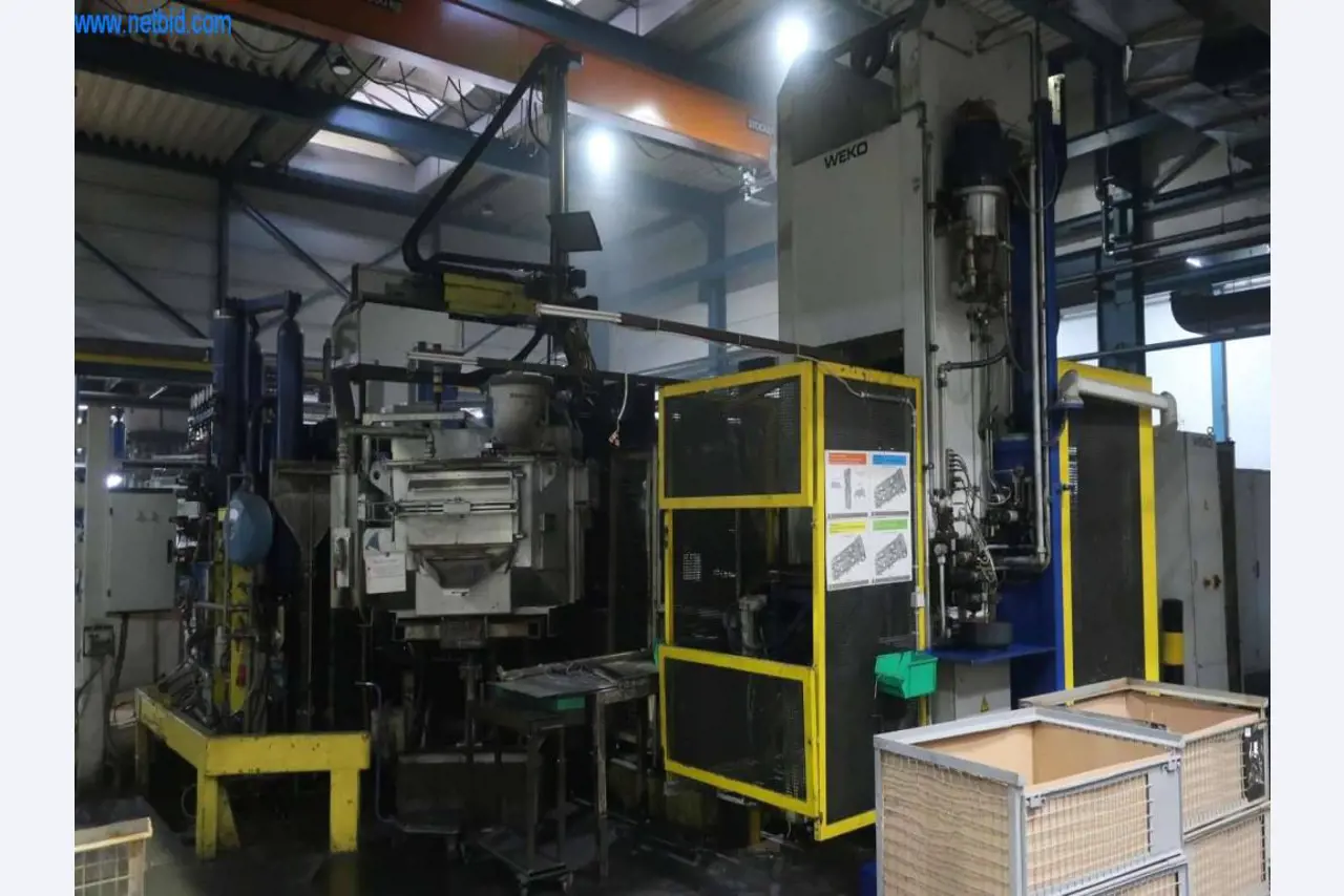Sistemas de fundição injectada (alumínio) 1.100 - 1.350 t,
Processamento mecânico, fabrico de ferramentas
-22
