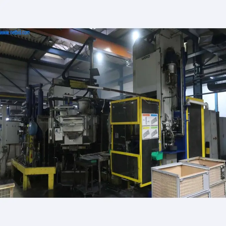 Sistemas de fundição injectada (alumínio) 1.100 - 1.350 t,
Processamento mecânico, fabrico de ferramentas
-22