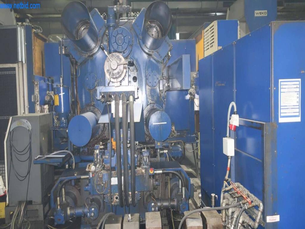 Systémy tlakového lití (hliník) 1 100 - 1 350 t,
Mechanické zpracování, výroba nástrojů
-2