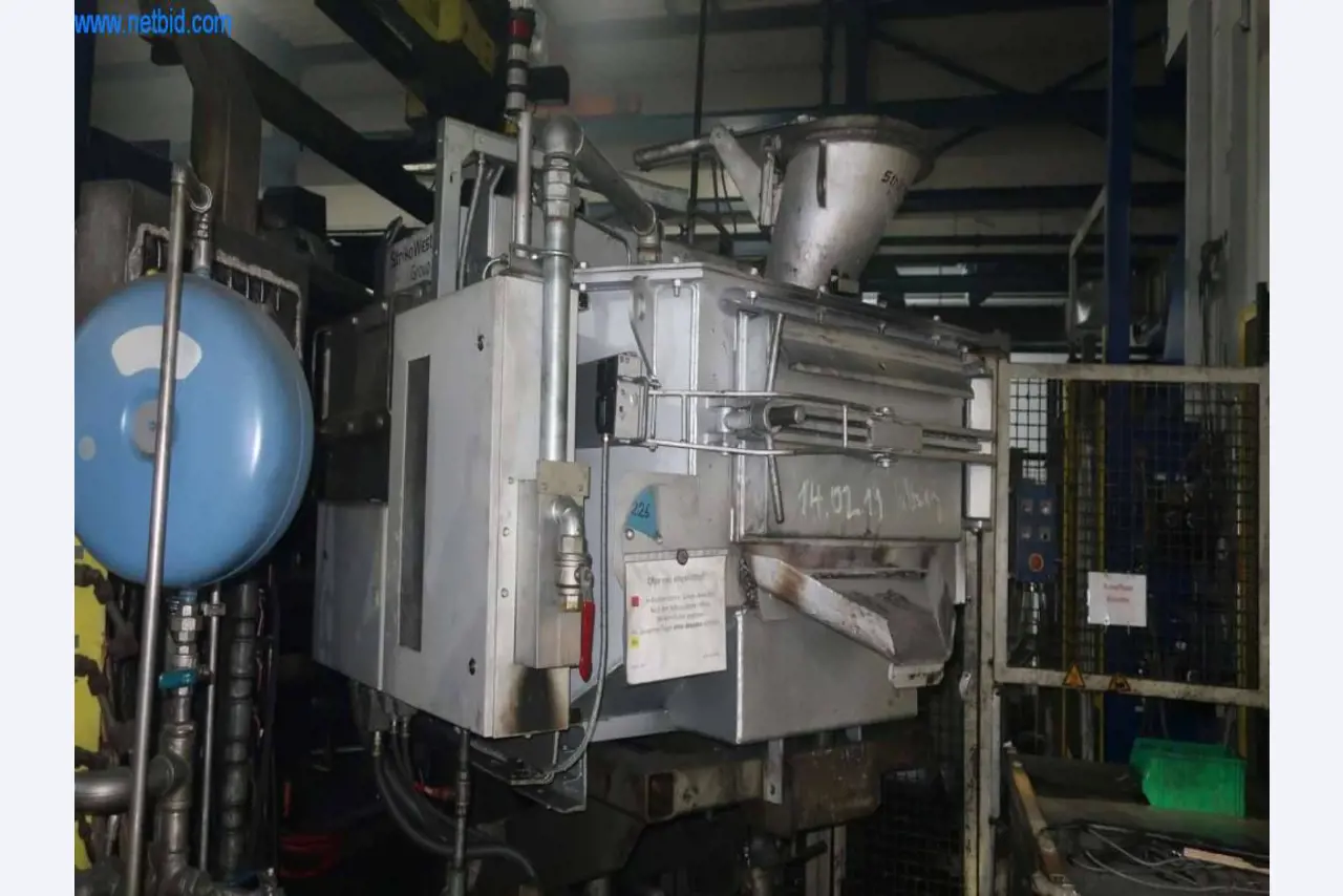 Sistemas de fundição injectada (alumínio) 1.100 - 1.350 t,
Processamento mecânico, fabrico de ferramentas
-5