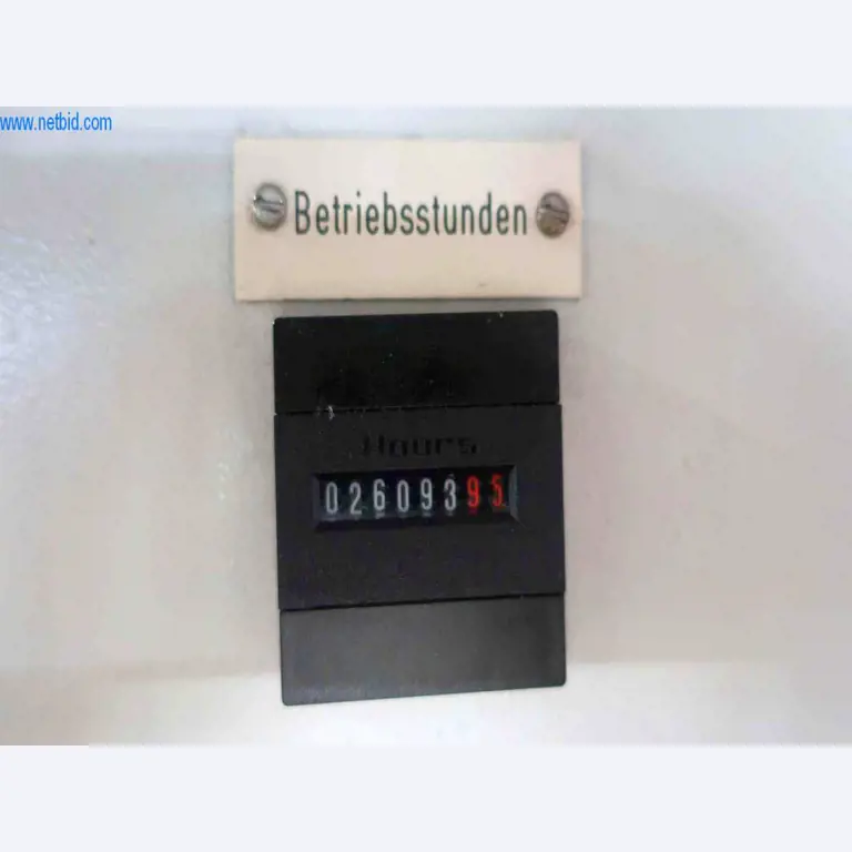 Sistemas de fundição injectada (alumínio) 1.100 - 1.350 t,
Processamento mecânico, fabrico de ferramentas
-11
