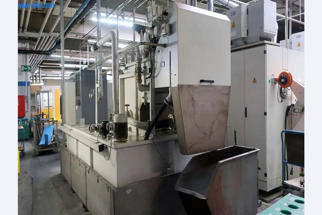 Sistemas de fundição injectada (alumínio) 1.100 - 1.350 t,
Processamento mecânico, fabrico de ferramentas
-2