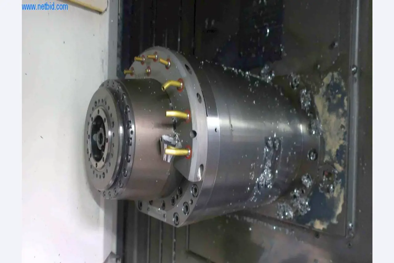 Sistemas de fundição injectada (alumínio) 1.100 - 1.350 t,
Processamento mecânico, fabrico de ferramentas
-4