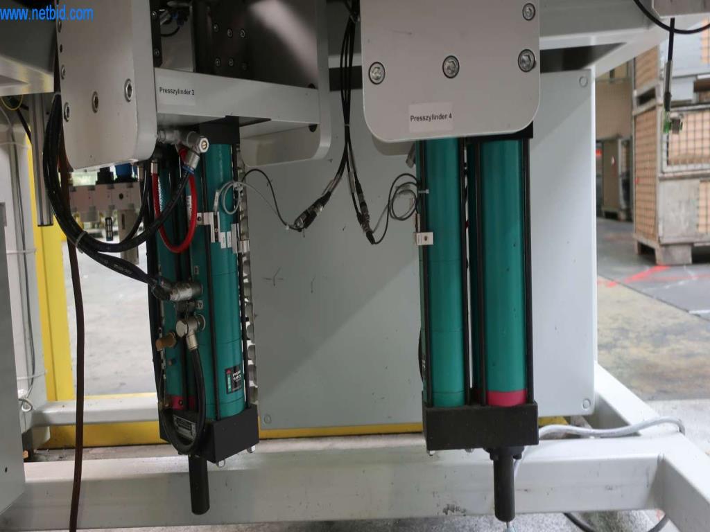 Systémy tlakového lití (hliník) 1 100 - 1 350 t,
Mechanické zpracování, výroba nástrojů
-4