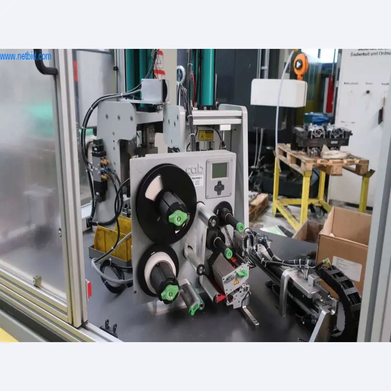 Sistemas de fundição injectada (alumínio) 1.100 - 1.350 t,
Processamento mecânico, fabrico de ferramentas
-5