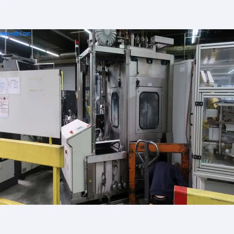 Sistemas de fundição injectada (alumínio) 1.100 - 1.350 t,
Processamento mecânico, fabrico de ferramentas
-14