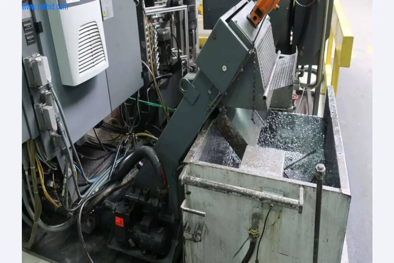 Sistemas de fundição injectada (alumínio) 1.100 - 1.350 t,
Processamento mecânico, fabrico de ferramentas
-3