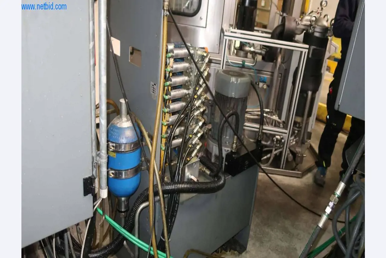 Sistemas de fundição injectada (alumínio) 1.100 - 1.350 t,
Processamento mecânico, fabrico de ferramentas
-6