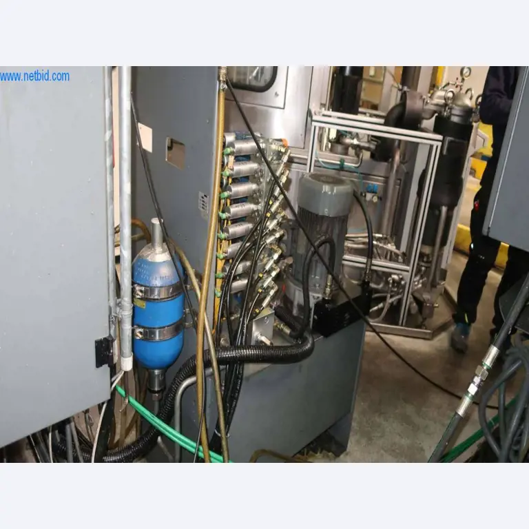 Sistemas de fundição injectada (alumínio) 1.100 - 1.350 t,
Processamento mecânico, fabrico de ferramentas
-6