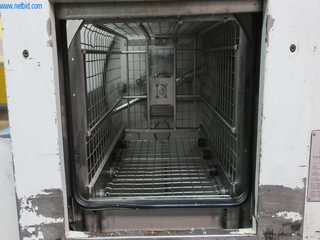 Systémy tlakového lití (hliník) 1 100 - 1 350 t,
Mechanické zpracování, výroba nástrojů
-2