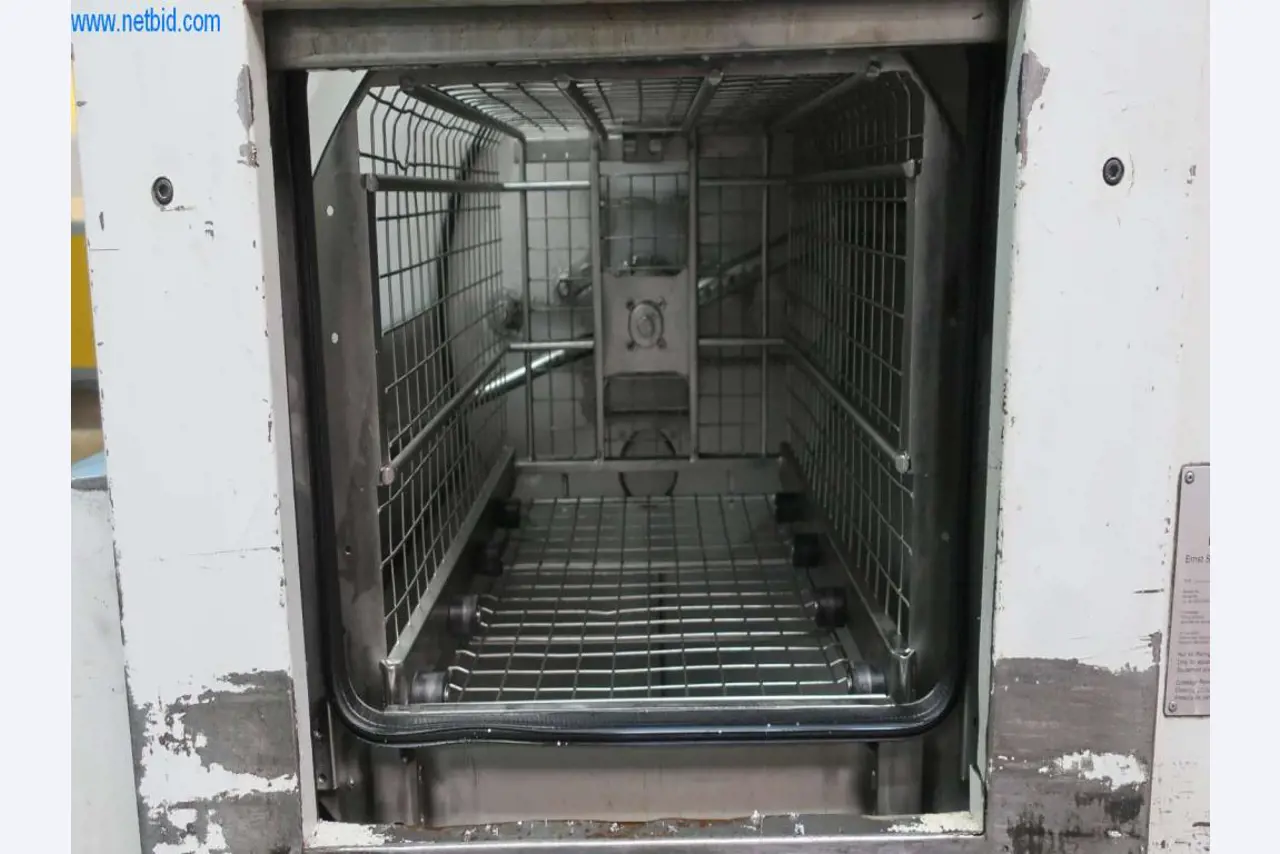 Systemy odlewania ciśnieniowego (aluminium) 1,100 - 1,350 t,
Obróbka mechaniczna, produkcja narzędzi
-2