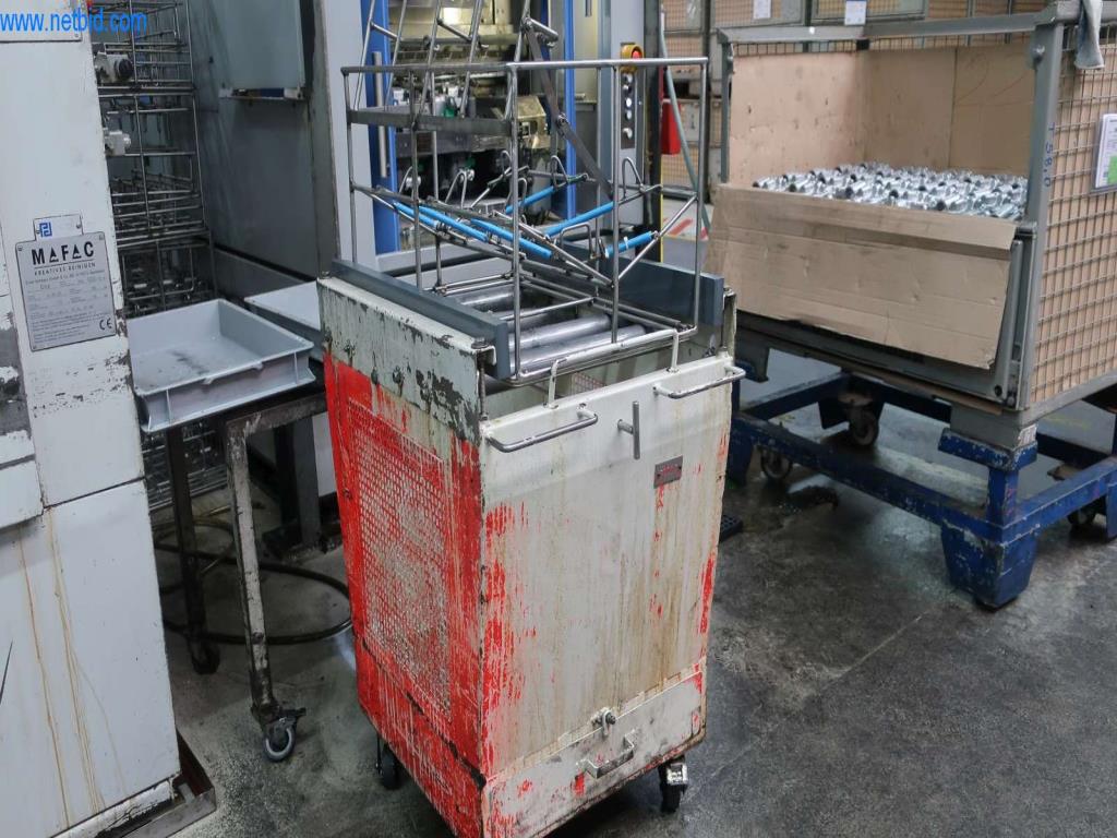 Systémy tlakového lití (hliník) 1 100 - 1 350 t,
Mechanické zpracování, výroba nástrojů
-3