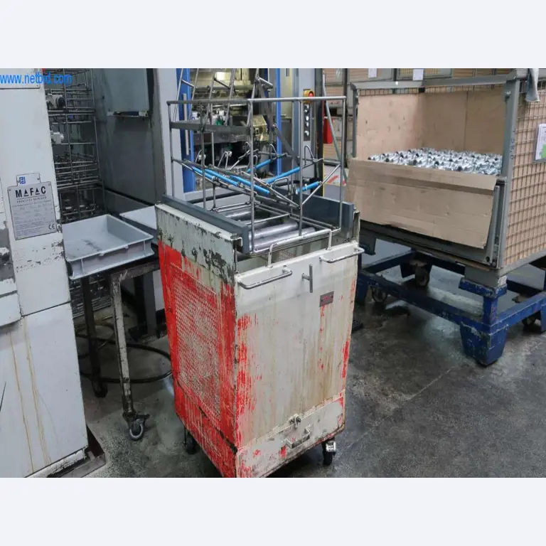 Systemy odlewania ciśnieniowego (aluminium) 1,100 - 1,350 t,
Obróbka mechaniczna, produkcja narzędzi
-3