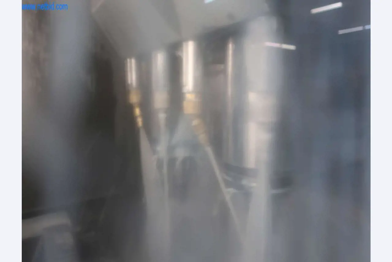 Sistemas de fundição injectada (alumínio) 1.100 - 1.350 t,
Processamento mecânico, fabrico de ferramentas
-13