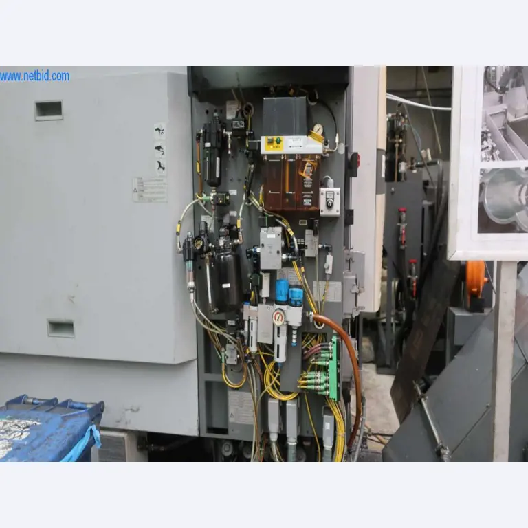Sistemas de fundição injectada (alumínio) 1.100 - 1.350 t,
Processamento mecânico, fabrico de ferramentas
-15
