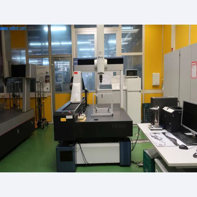 Systemy odlewania ciśnieniowego (aluminium) 1,100 - 1,350 t,
Obróbka mechaniczna, produkcja narzędzi
-2