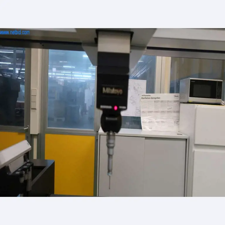 Systemy odlewania ciśnieniowego (aluminium) 1,100 - 1,350 t,
Obróbka mechaniczna, produkcja narzędzi
-4