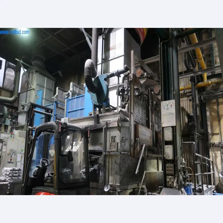 Sistemas de fundição injectada (alumínio) 1.100 - 1.350 t,
Processamento mecânico, fabrico de ferramentas
-2
