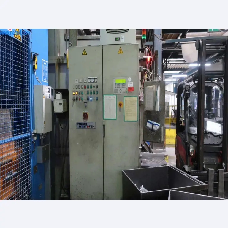 Sistemas de fundição injectada (alumínio) 1.100 - 1.350 t,
Processamento mecânico, fabrico de ferramentas
-3