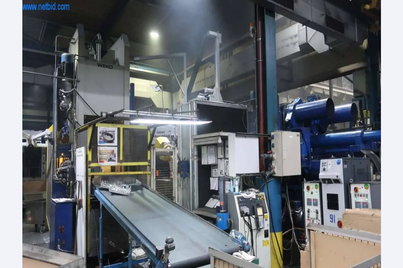 Sistemas de fundição injectada (alumínio) 1.100 - 1.350 t,
Processamento mecânico, fabrico de ferramentas
-13