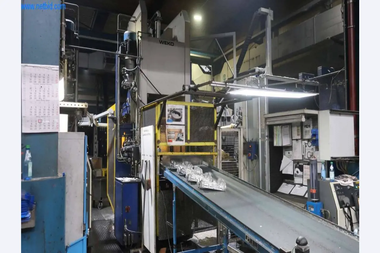 Sistemas de fundição injectada (alumínio) 1.100 - 1.350 t,
Processamento mecânico, fabrico de ferramentas
-16