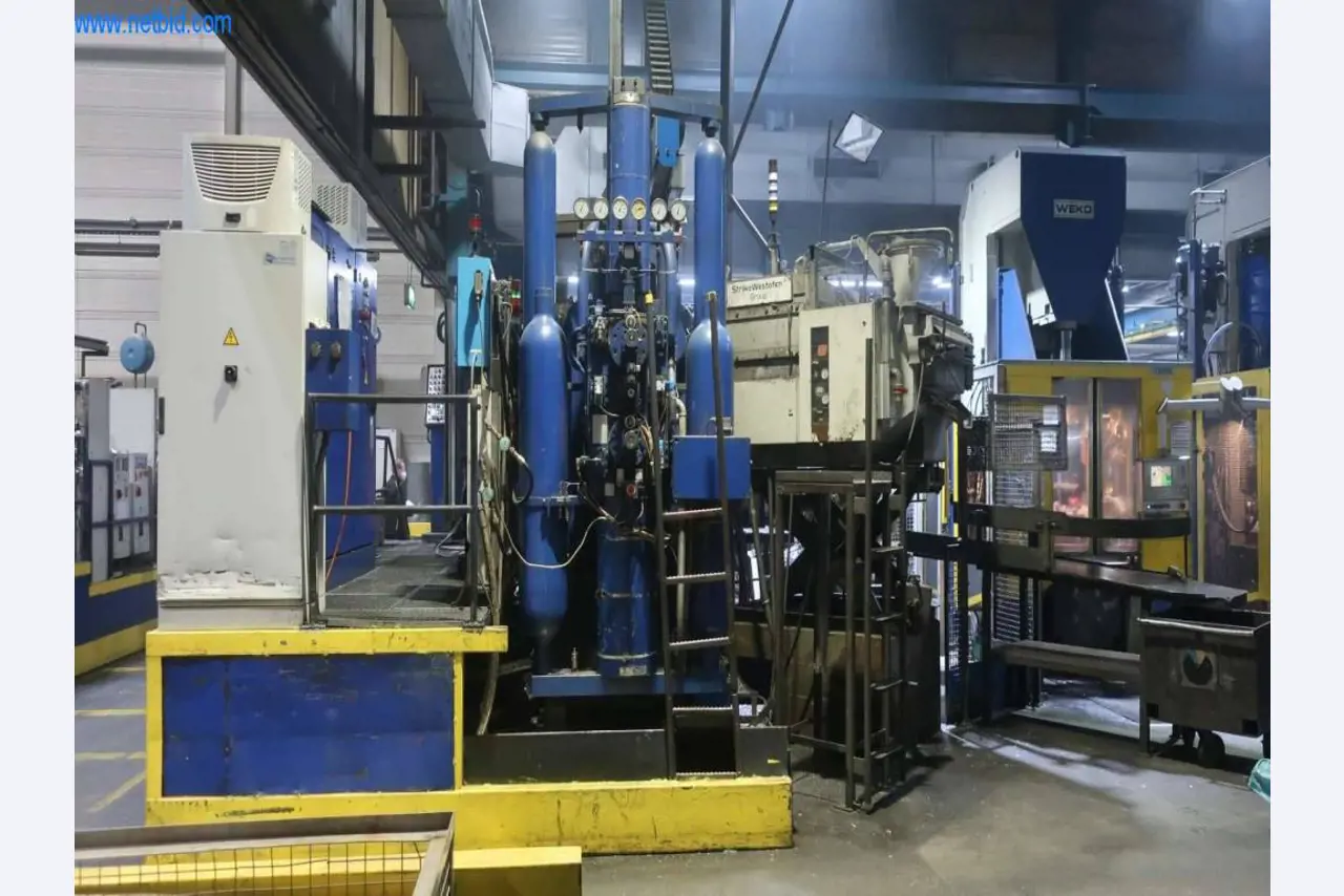 Sistemas de fundição injectada (alumínio) 1.100 - 1.350 t,
Processamento mecânico, fabrico de ferramentas
-23