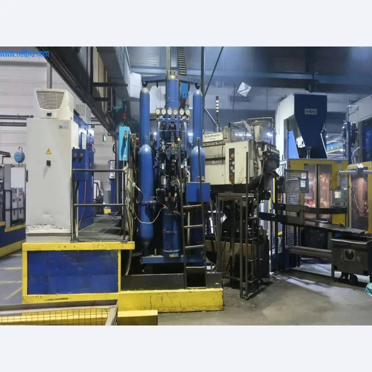 Sistemas de fundição injectada (alumínio) 1.100 - 1.350 t,
Processamento mecânico, fabrico de ferramentas
-23
