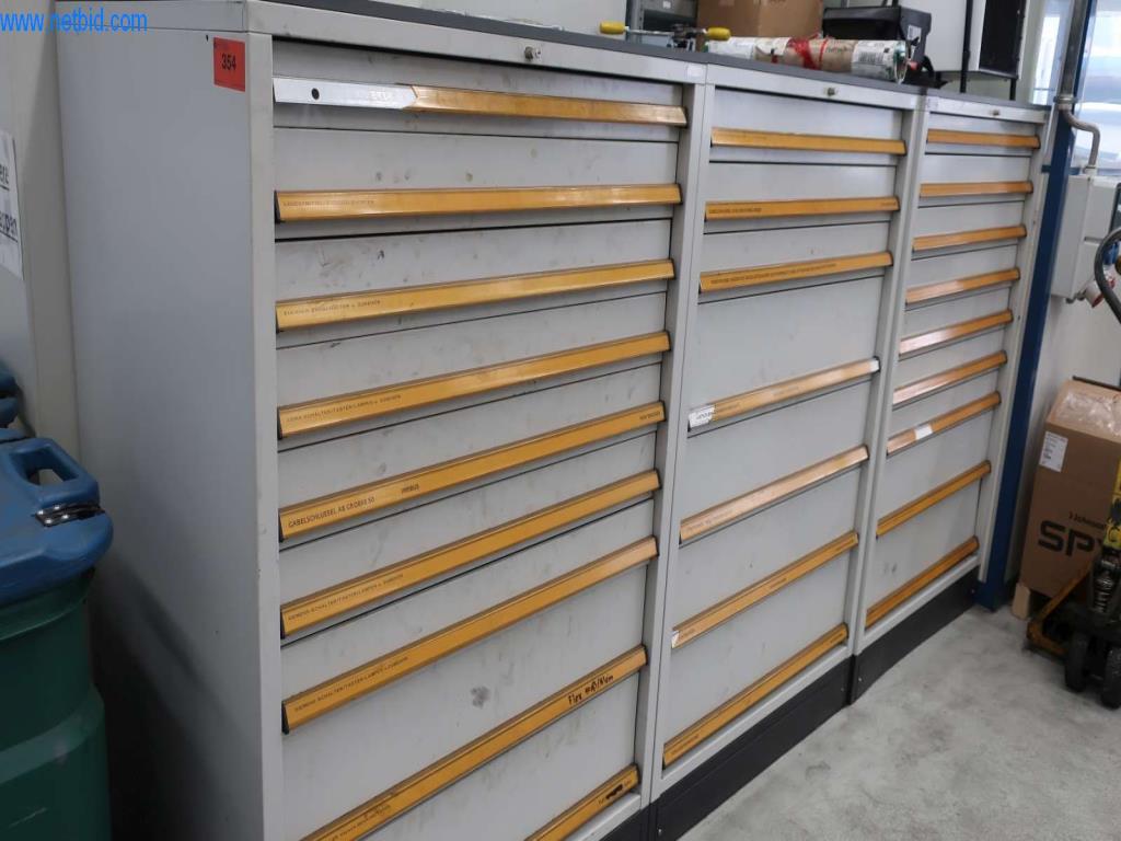 Systémy tlakového lití (hliník) 1 100 - 1 350 t,
Mechanické zpracování, výroba nástrojů
-2