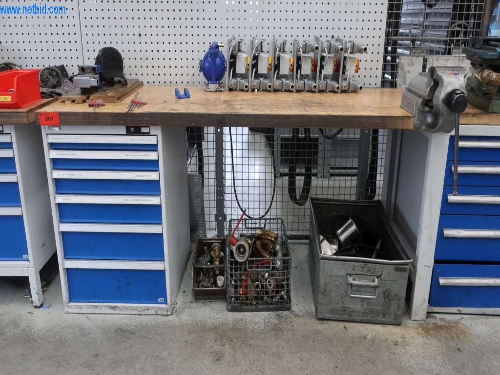 Systémy tlakového lití (hliník) 1 100 - 1 350 t,
Mechanické zpracování, výroba nástrojů
-1