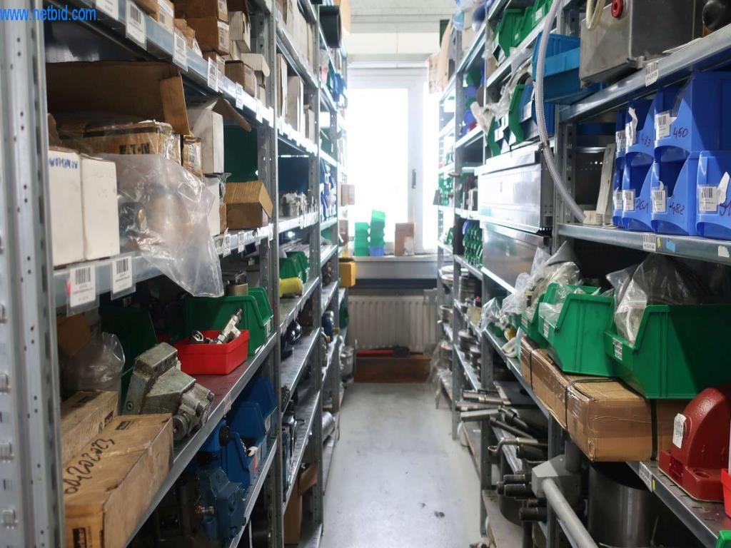 Systémy tlakového lití (hliník) 1 100 - 1 350 t,
Mechanické zpracování, výroba nástrojů
-6