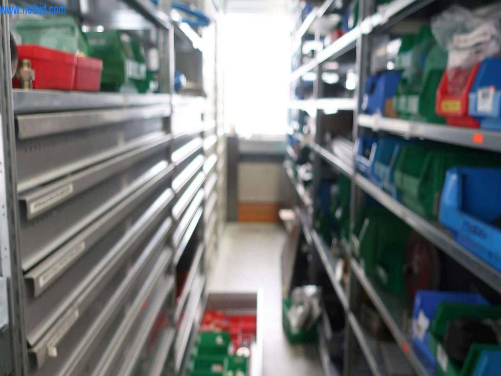 Systémy tlakového lití (hliník) 1 100 - 1 350 t,
Mechanické zpracování, výroba nástrojů
-7