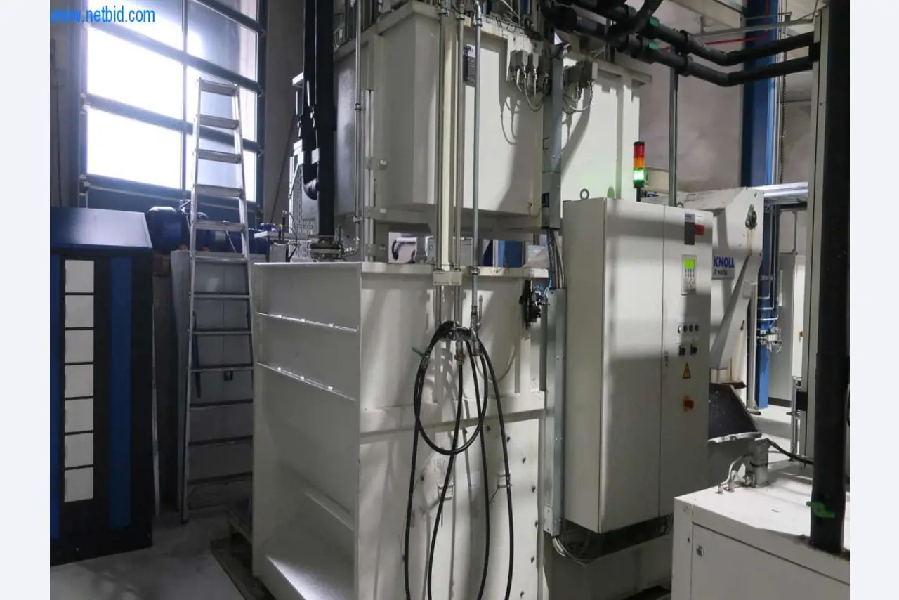 Sistemas de fundição injectada (alumínio) 1.100 - 1.350 t,
Processamento mecânico, fabrico de ferramentas
-3