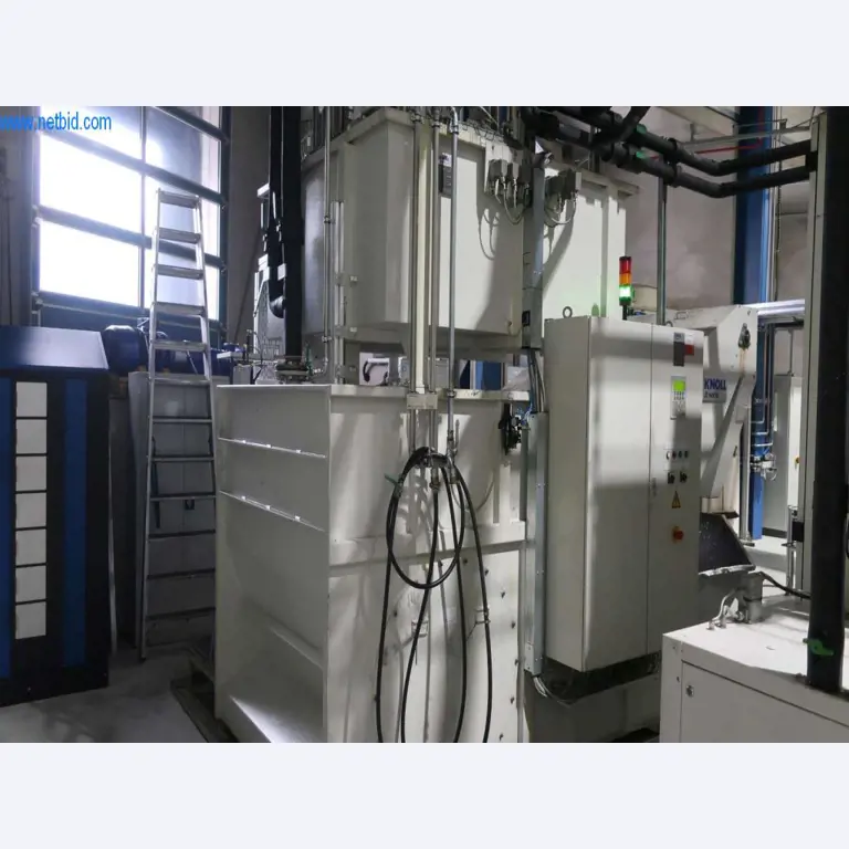 Sistemas de fundição injectada (alumínio) 1.100 - 1.350 t,
Processamento mecânico, fabrico de ferramentas
-3
