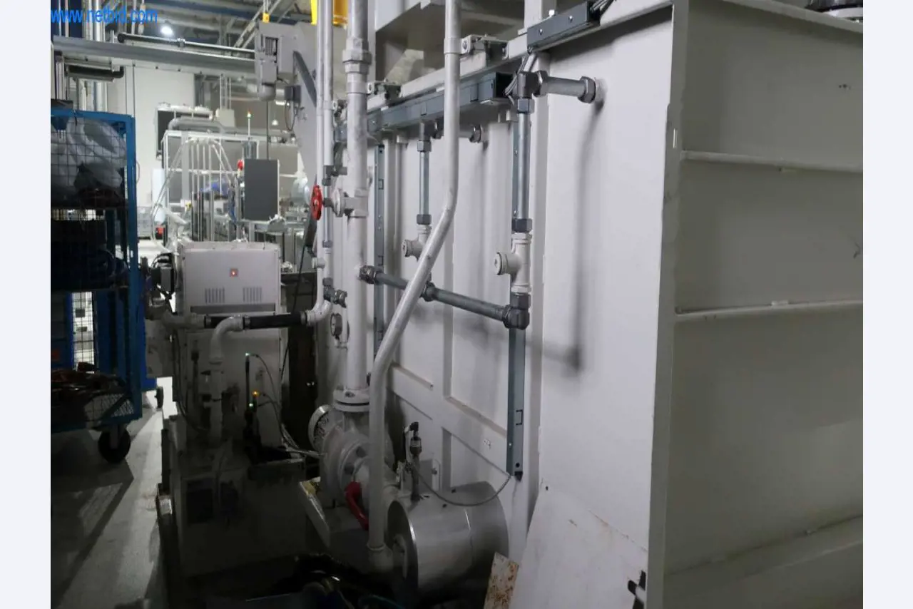 Sistemas de fundição injectada (alumínio) 1.100 - 1.350 t,
Processamento mecânico, fabrico de ferramentas
-4