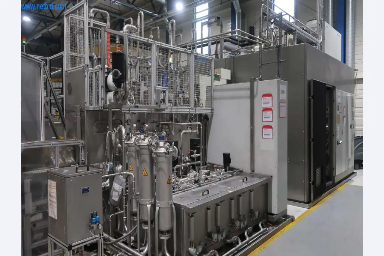 Sistemas de fundição injectada (alumínio) 1.100 - 1.350 t,
Processamento mecânico, fabrico de ferramentas
-1