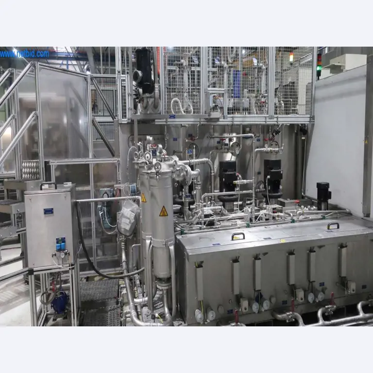 Sistemas de fundição injectada (alumínio) 1.100 - 1.350 t,
Processamento mecânico, fabrico de ferramentas
-5