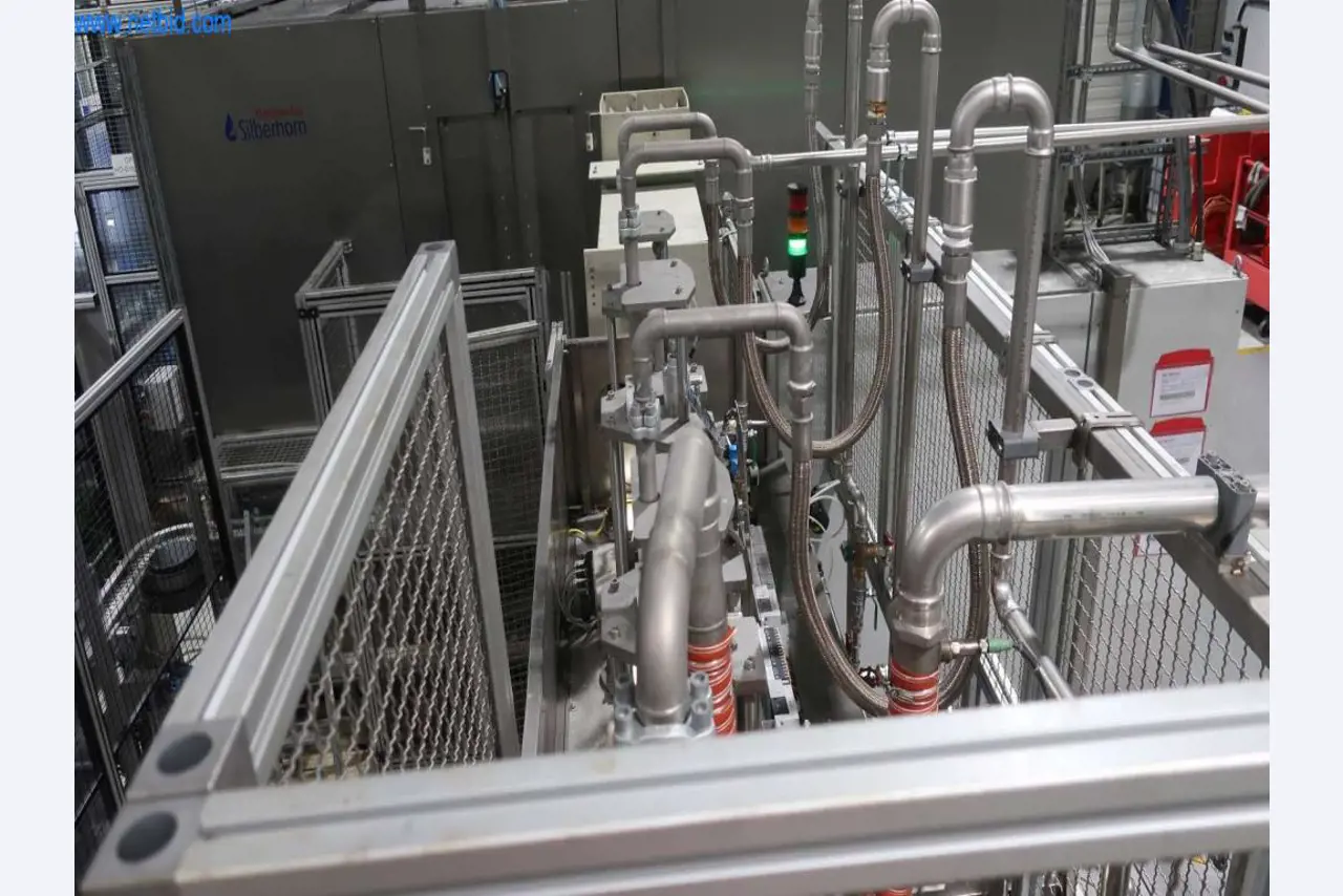 Sistemas de fundição injectada (alumínio) 1.100 - 1.350 t,
Processamento mecânico, fabrico de ferramentas
-6