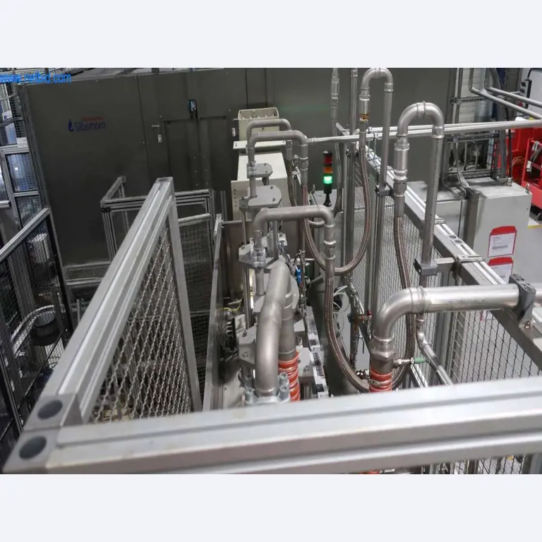 Sistemas de fundição injectada (alumínio) 1.100 - 1.350 t,
Processamento mecânico, fabrico de ferramentas
-6