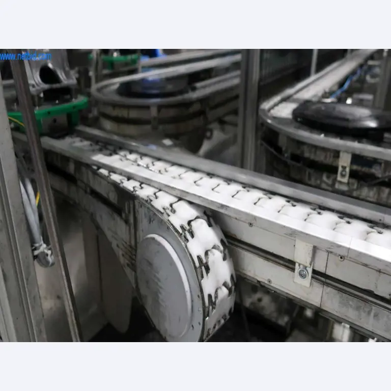 Sistemas de fundição injectada (alumínio) 1.100 - 1.350 t,
Processamento mecânico, fabrico de ferramentas
-4