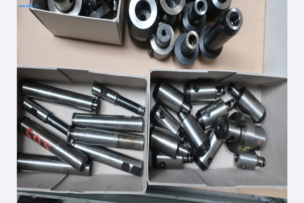 Sistemas de fundição injectada (alumínio) 1.100 - 1.350 t,
Processamento mecânico, fabrico de ferramentas
-4