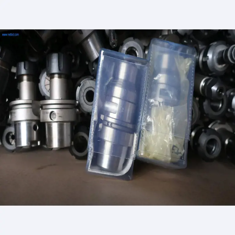Sistemas de fundição injectada (alumínio) 1.100 - 1.350 t,
Processamento mecânico, fabrico de ferramentas
-4
