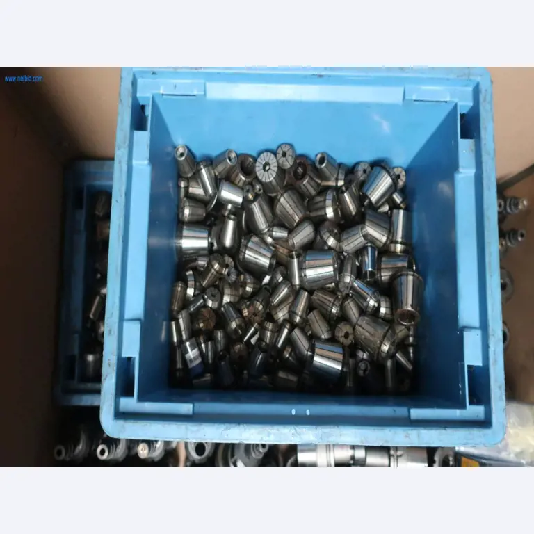 Sistemas de fundição injectada (alumínio) 1.100 - 1.350 t,
Processamento mecânico, fabrico de ferramentas
-5
