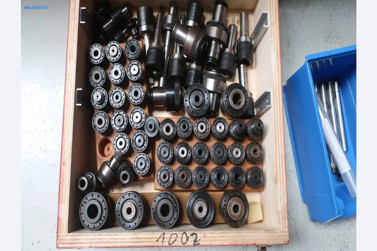 Sistemas de fundição injectada (alumínio) 1.100 - 1.350 t,
Processamento mecânico, fabrico de ferramentas
-6