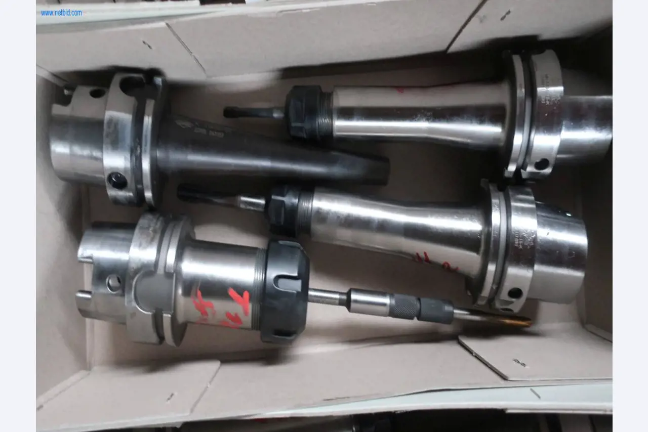 Sistemas de fundição injectada (alumínio) 1.100 - 1.350 t,
Processamento mecânico, fabrico de ferramentas
-2