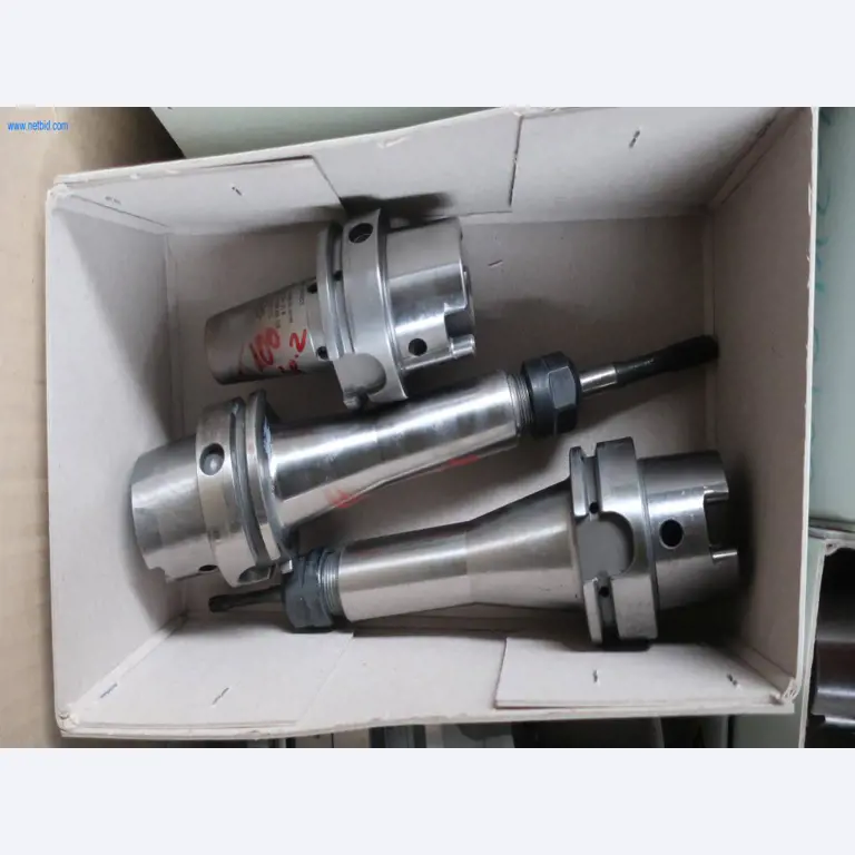 Sistemas de fundição injectada (alumínio) 1.100 - 1.350 t,
Processamento mecânico, fabrico de ferramentas
-3