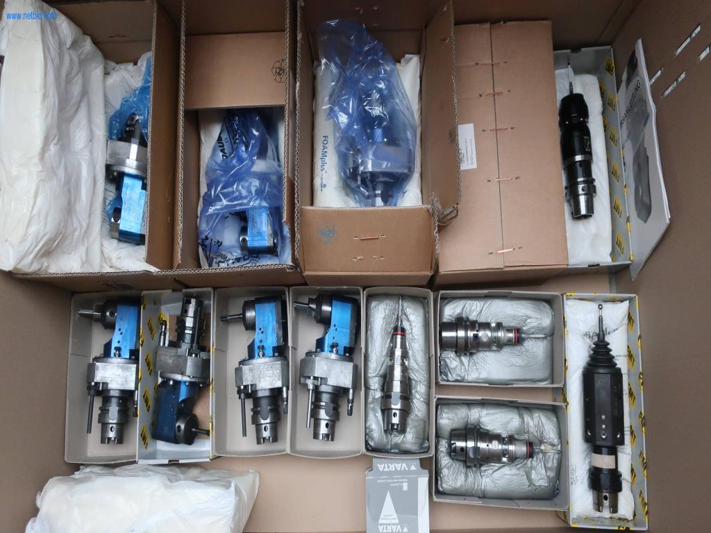 Systémy tlakového lití (hliník) 1 100 - 1 350 t,
Mechanické zpracování, výroba nástrojů
-1