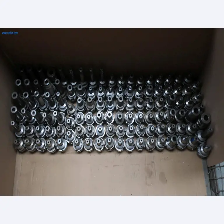 Sistemas de fundição injectada (alumínio) 1.100 - 1.350 t,
Processamento mecânico, fabrico de ferramentas
-2