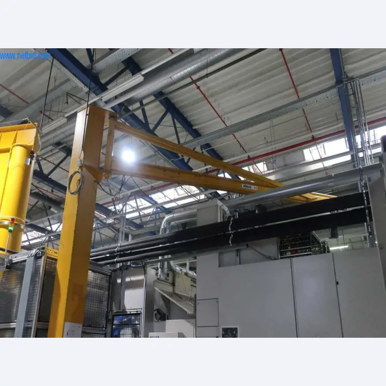 Sistemas de fundição injectada (alumínio) 1.100 - 1.350 t,
Processamento mecânico, fabrico de ferramentas
-1