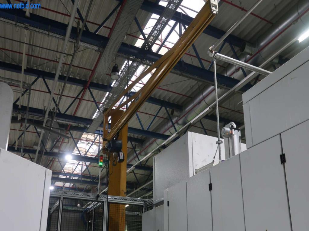 Systémy tlakového lití (hliník) 1 100 - 1 350 t,
Mechanické zpracování, výroba nástrojů
-1