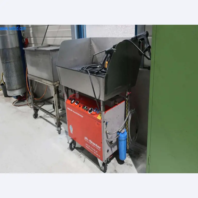 Sistemas de fundição injectada (alumínio) 1.100 - 1.350 t,
Processamento mecânico, fabrico de ferramentas
-3